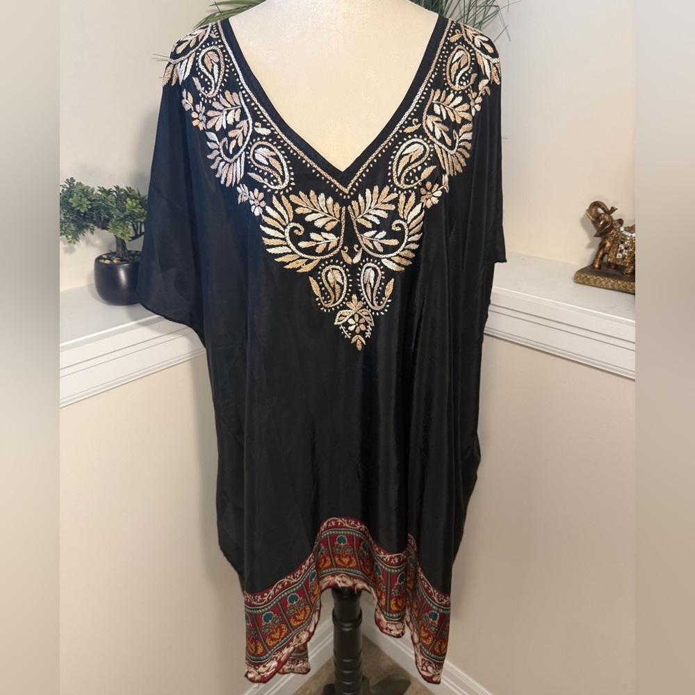 Karyn Seo Silk Blend Hand Embroidered Kimono Size Medium